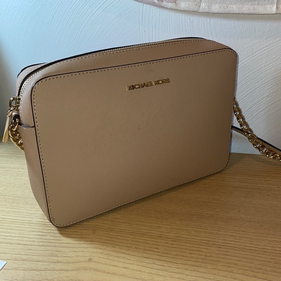 Michael Kors Purse - Picture 2 of 4